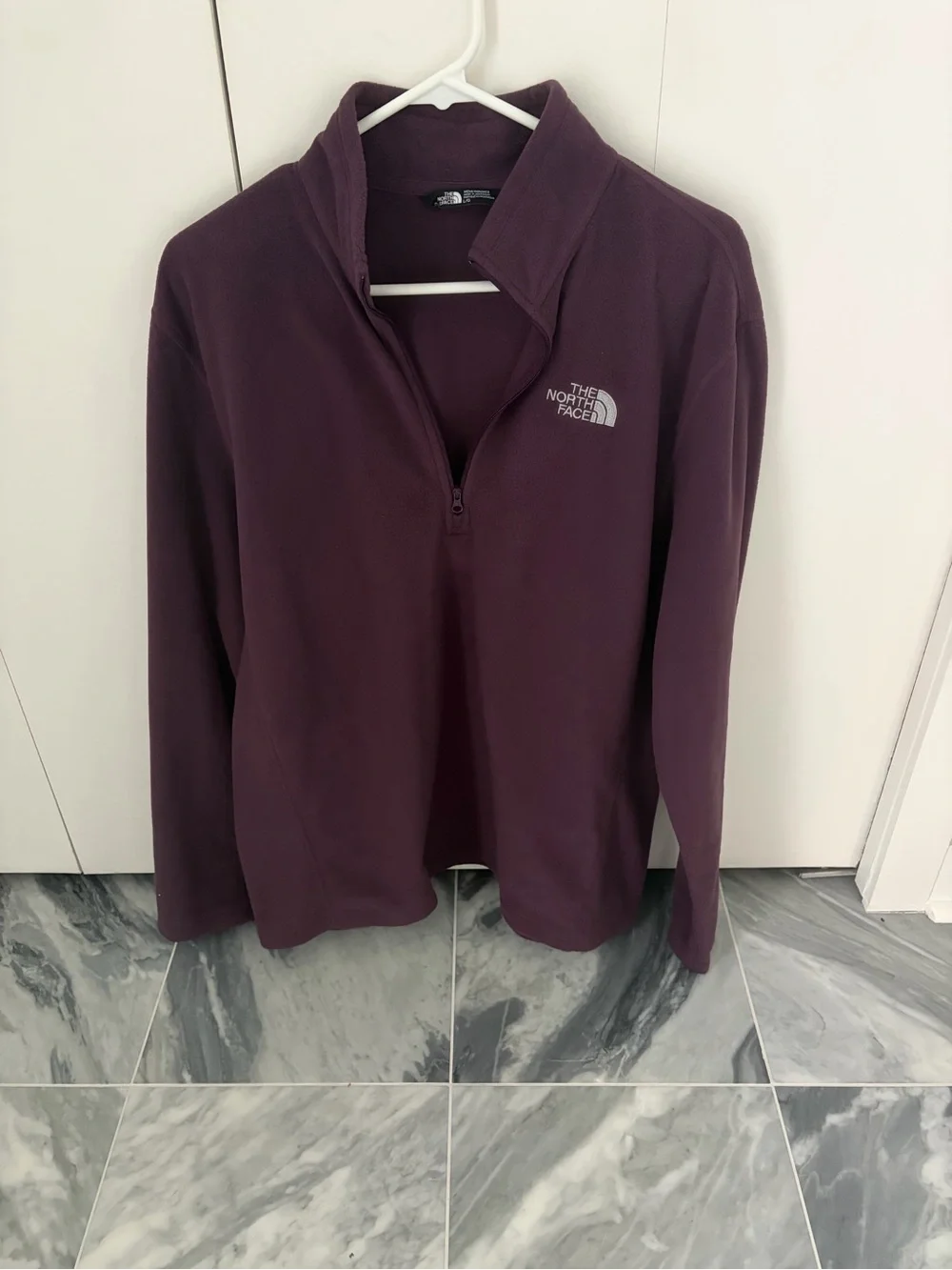 NWOT The North Face fleece Quarter-Zip Pullover - Deep Plum men’s large